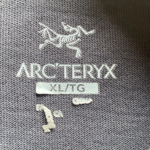 Arcteryx short sleeve t shirt XL - Picture 3 of 3